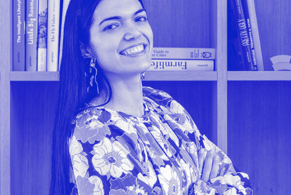 LAURA DE IULIIS